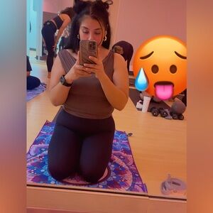 Meet your Posher, Liz